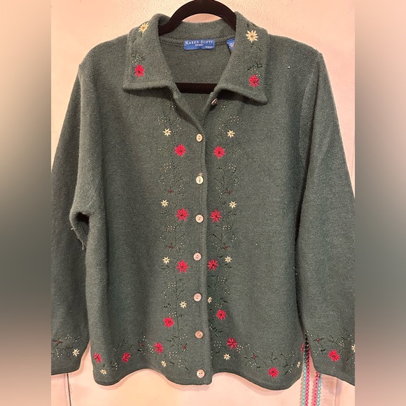 Karen Scott Women’s Green 100% Wool Holiday Gold Embroidered Cardigan Sweater 1X - Picture 1 of 4